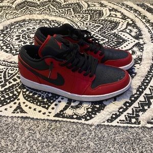 Air Jordan 1 Low “reverse bred”
